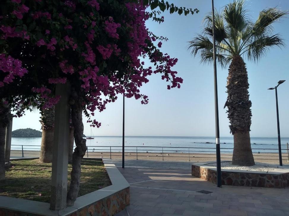 Aguilas Playa Luaran gambar